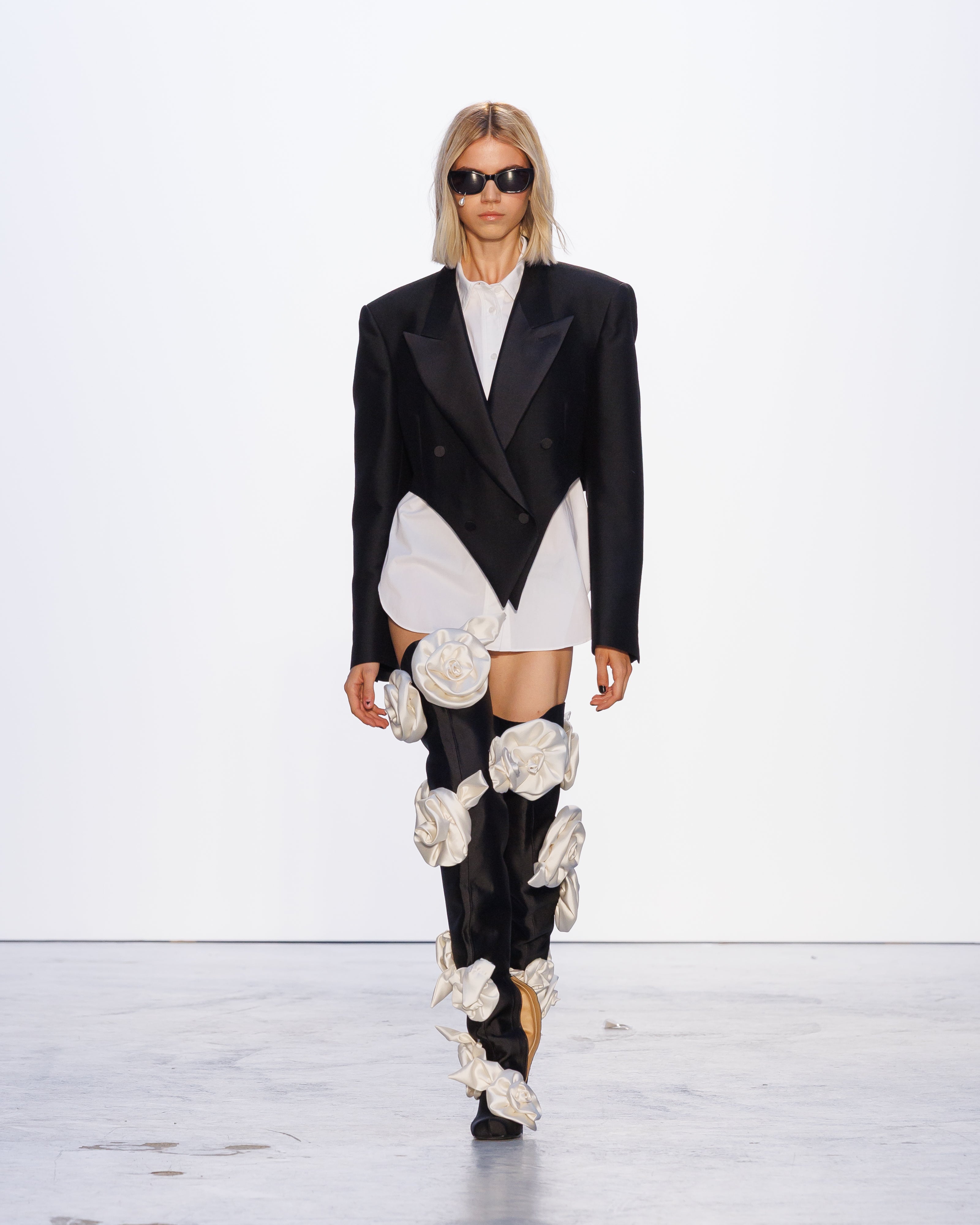 KIMHĒKIM キムヘキム　シュシュ KIMHEKIM] ベルベット ラベル シュシュ / 韓国ブランド