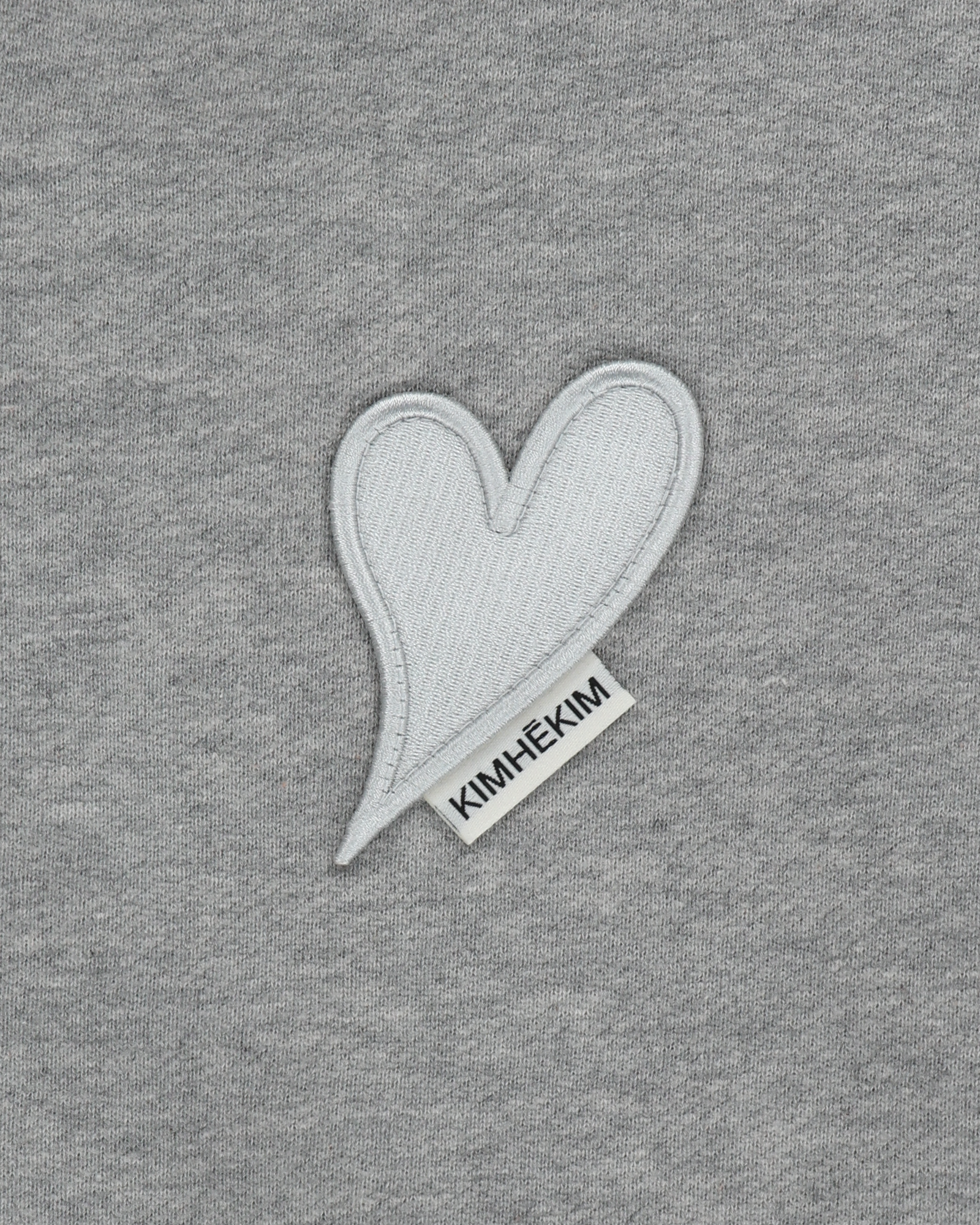 ☆25SS☆Kimhekim Heart Balloon Print T-Shirt/KIMHEKIM☆ Kimhekim Heart T-shirt in Black - Shop KIMHEKIM at societyA