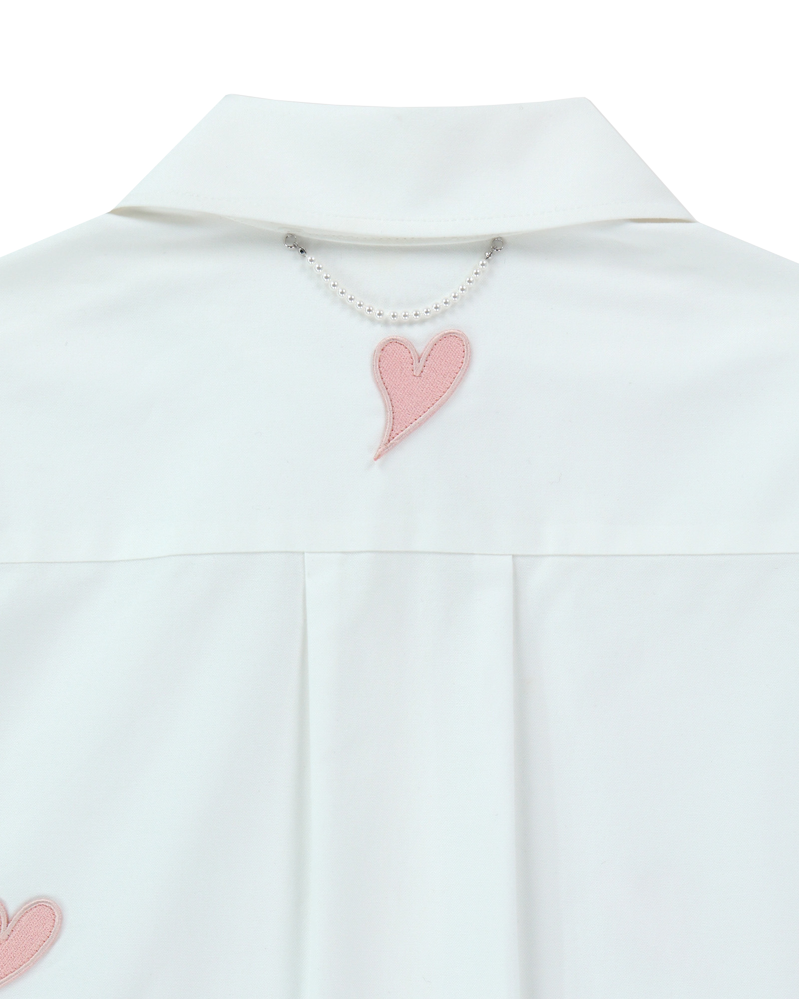 [KIMHEKIM] Heart Charm Slim Fit T-Shirt /追跡付 Kimhekim Heart T-shirt in Black - Shop KIMHEKIM at societyA