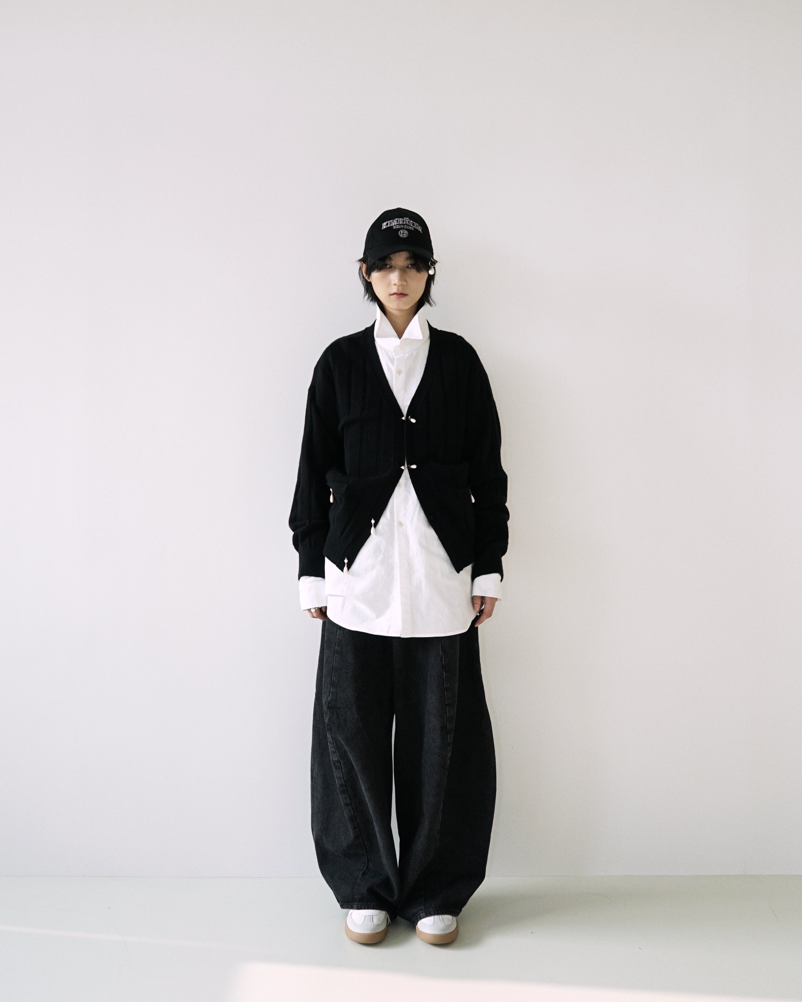 Pearl Pierced Baseball Cap (Black)