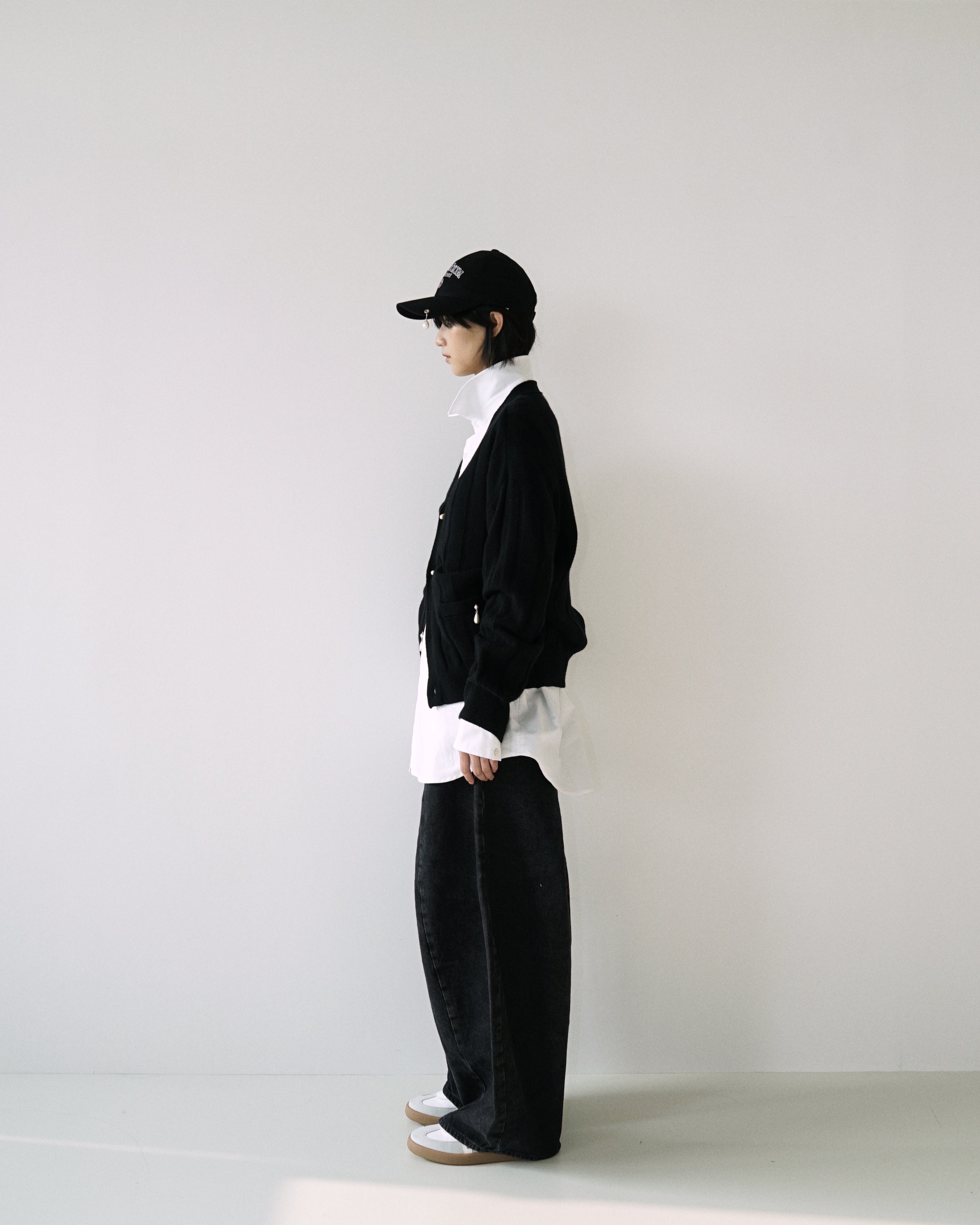 Balloon Fit Jeans (Black)
