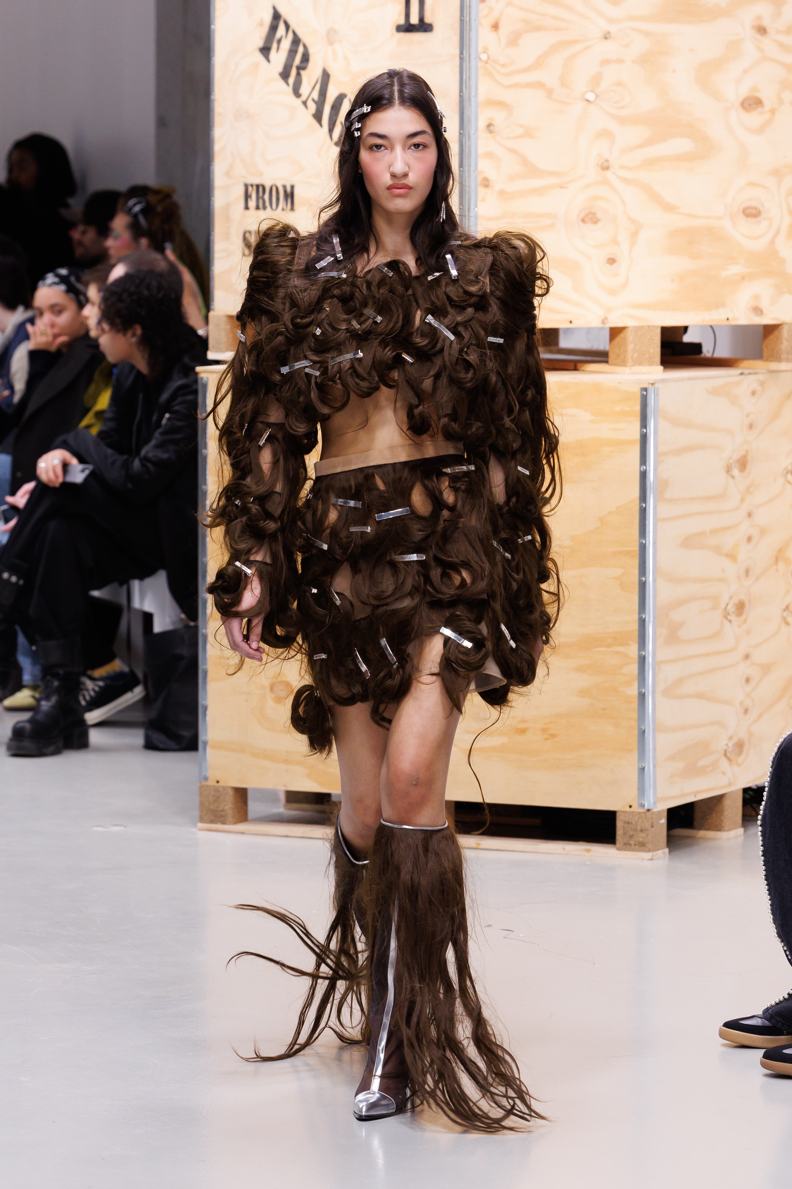 キム FW26