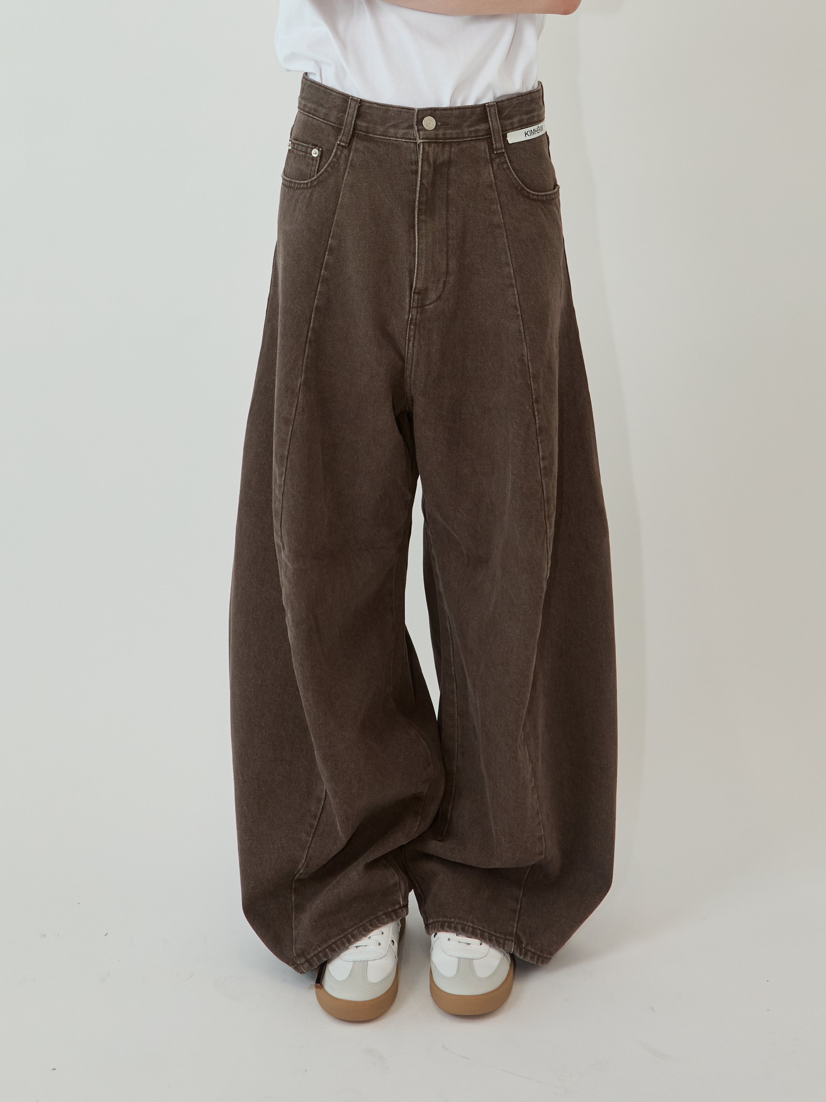 KIMHĒKIM Wide Balloon Pants Balloon Denim Pants (Brown)