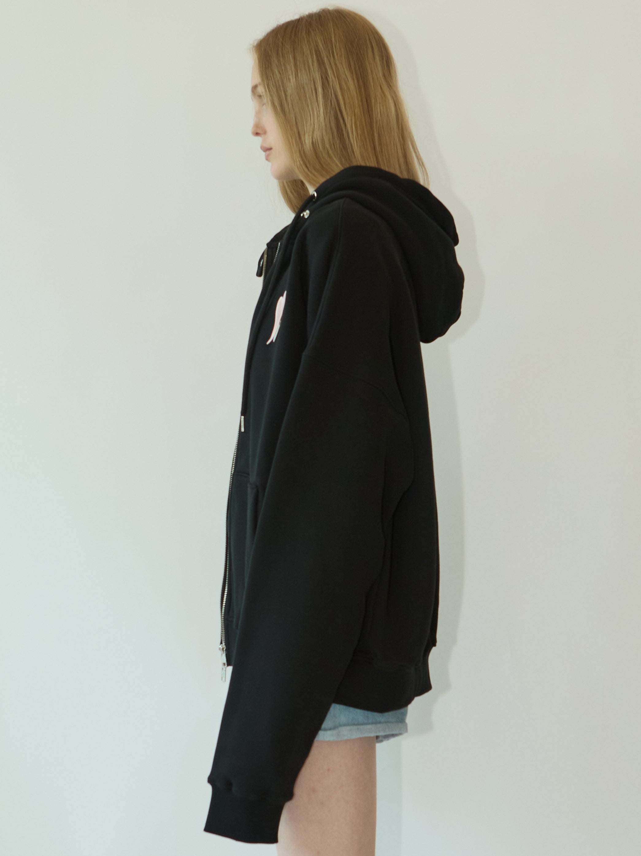 KIMHEKIM LOGO CROPPED HOODIE ロゴ パーカー KIMHEKIM | HEART PATCH ZIP-UP HOODIE (BLACK/PINK)