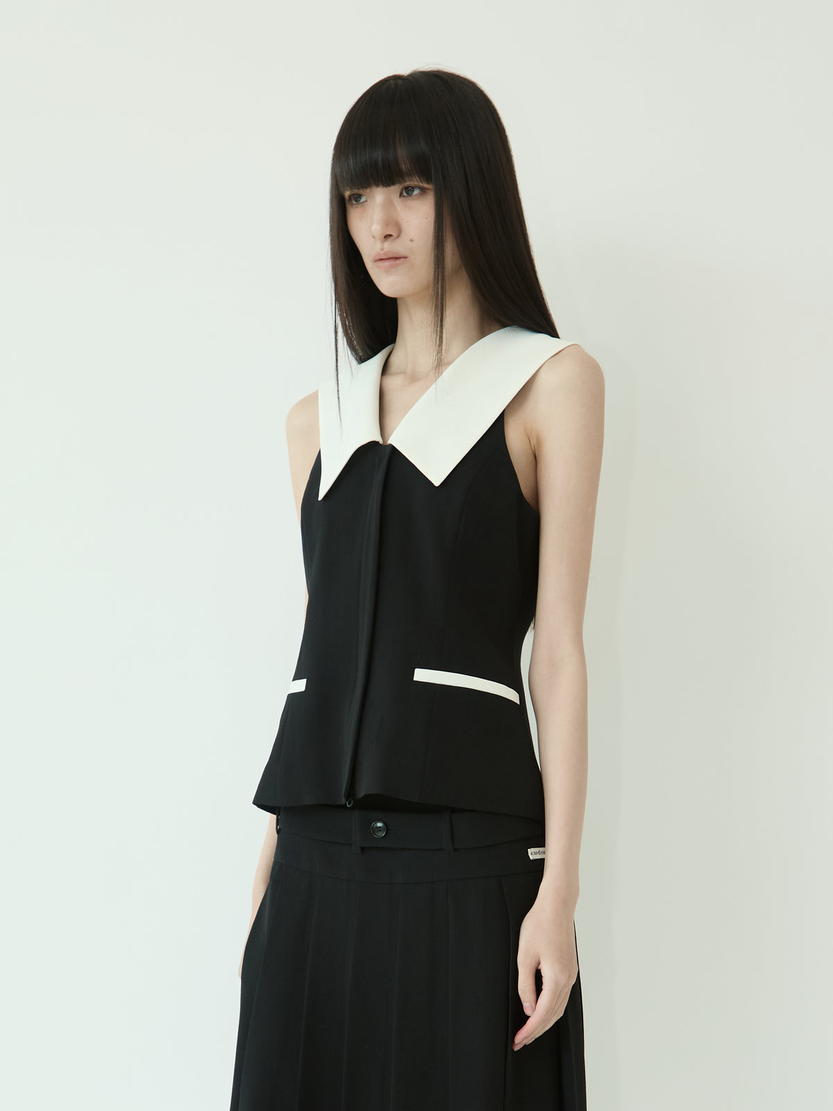SUMMER MALEVICH VEST (BLACK/WHITE)