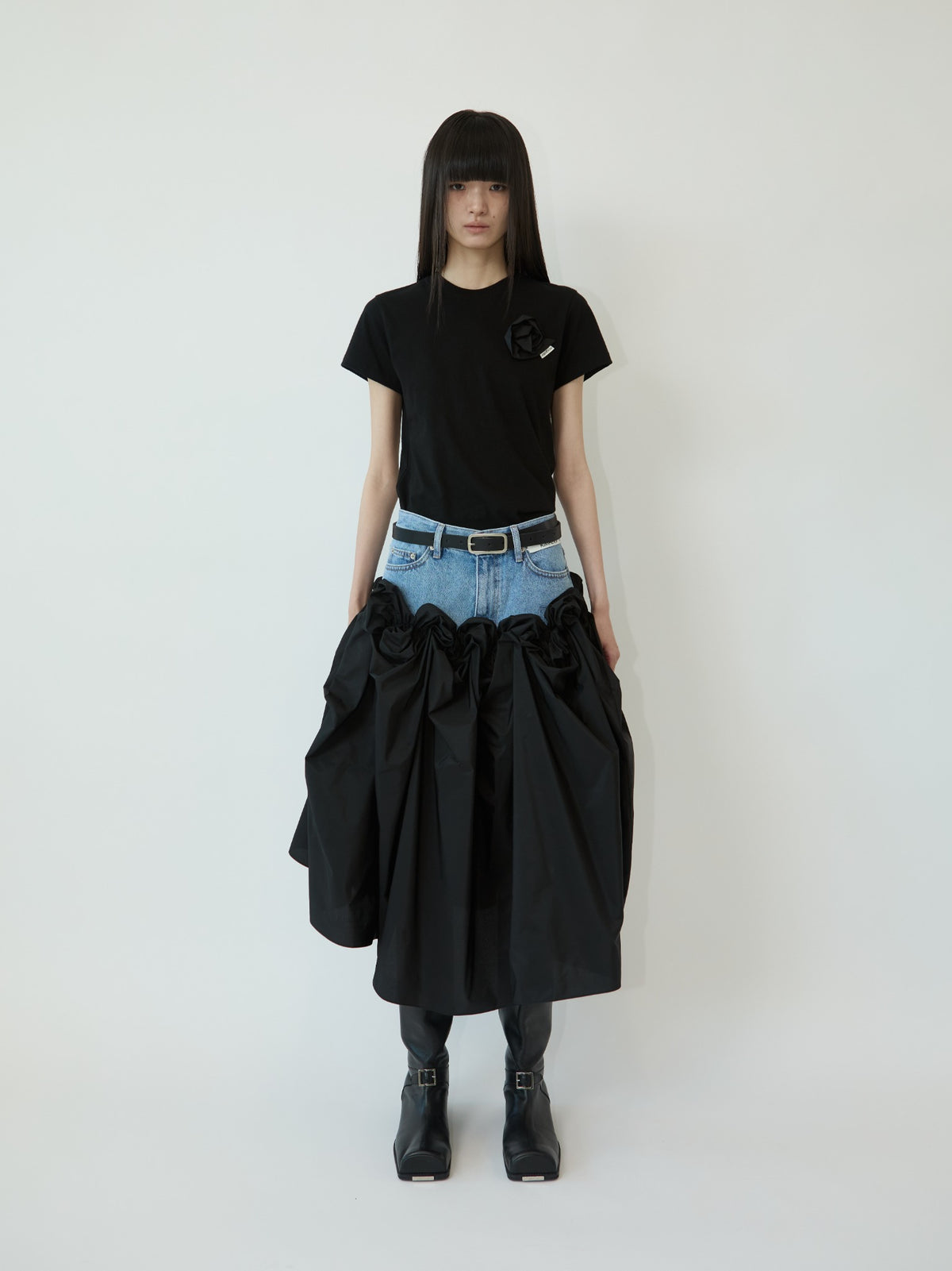 SLIM FIT ROSIE T-SHIRTS (BLACK)